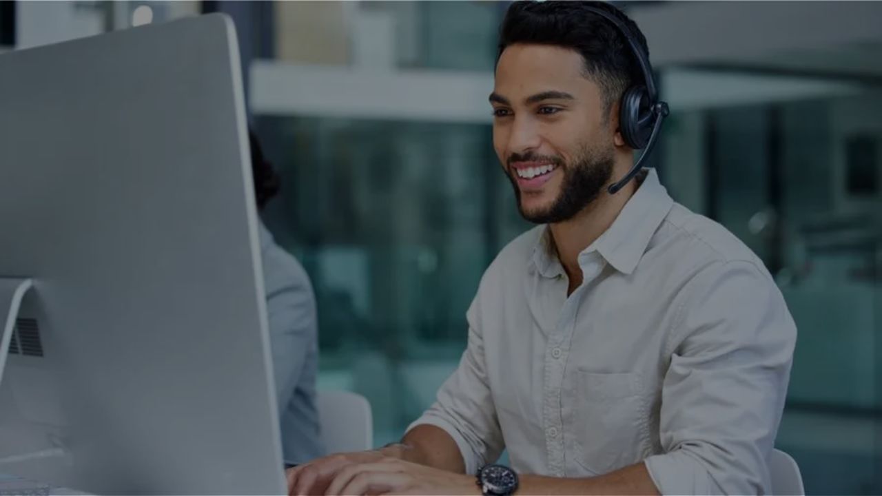 How Do I Contact Roadrunner Customer Support?